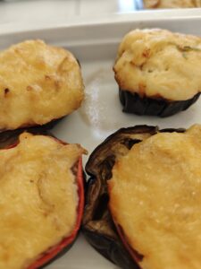 Рабочий снимок выпечки с кухни кафе для AI-пайплайна